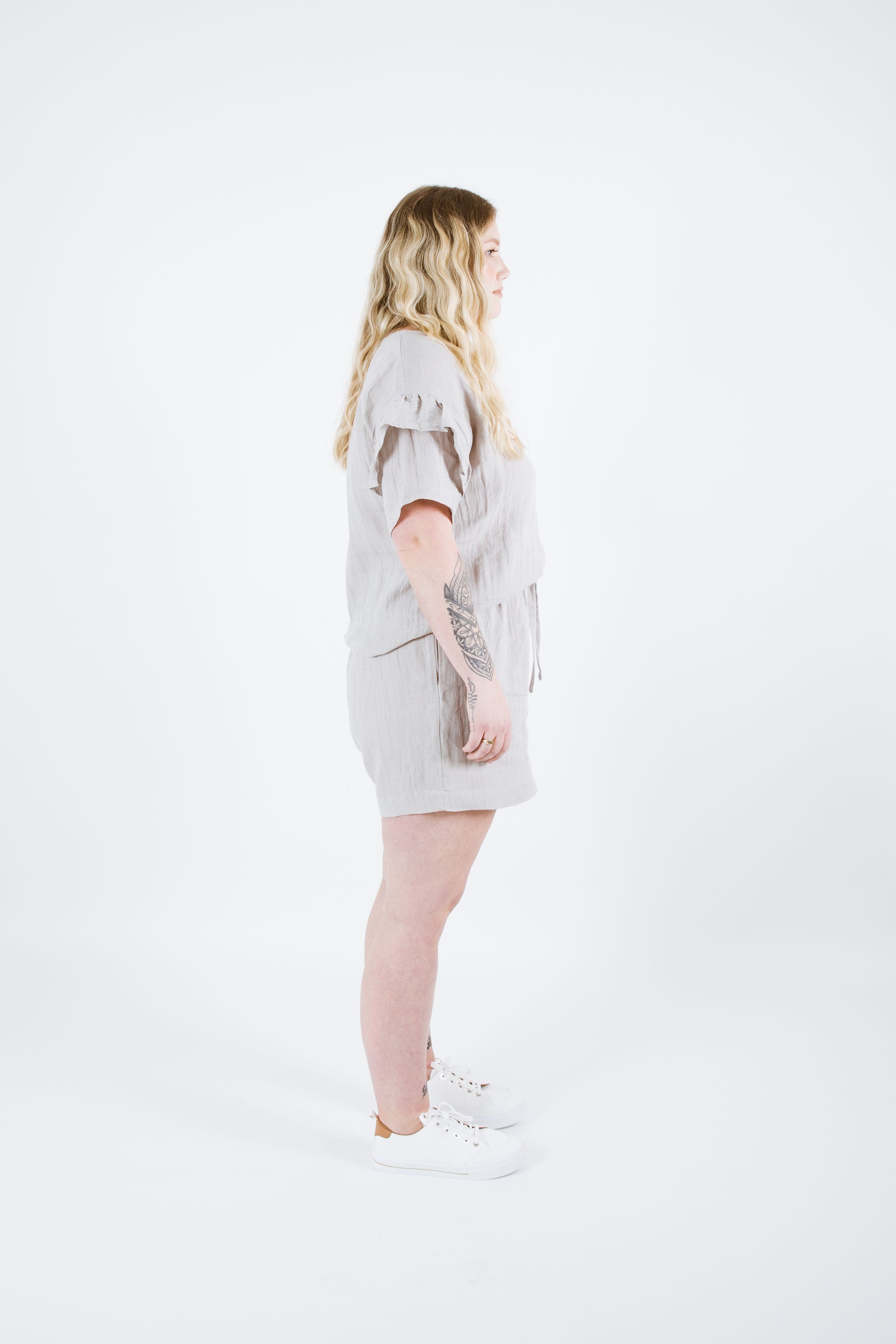 Solar Curve Tee / Sweater