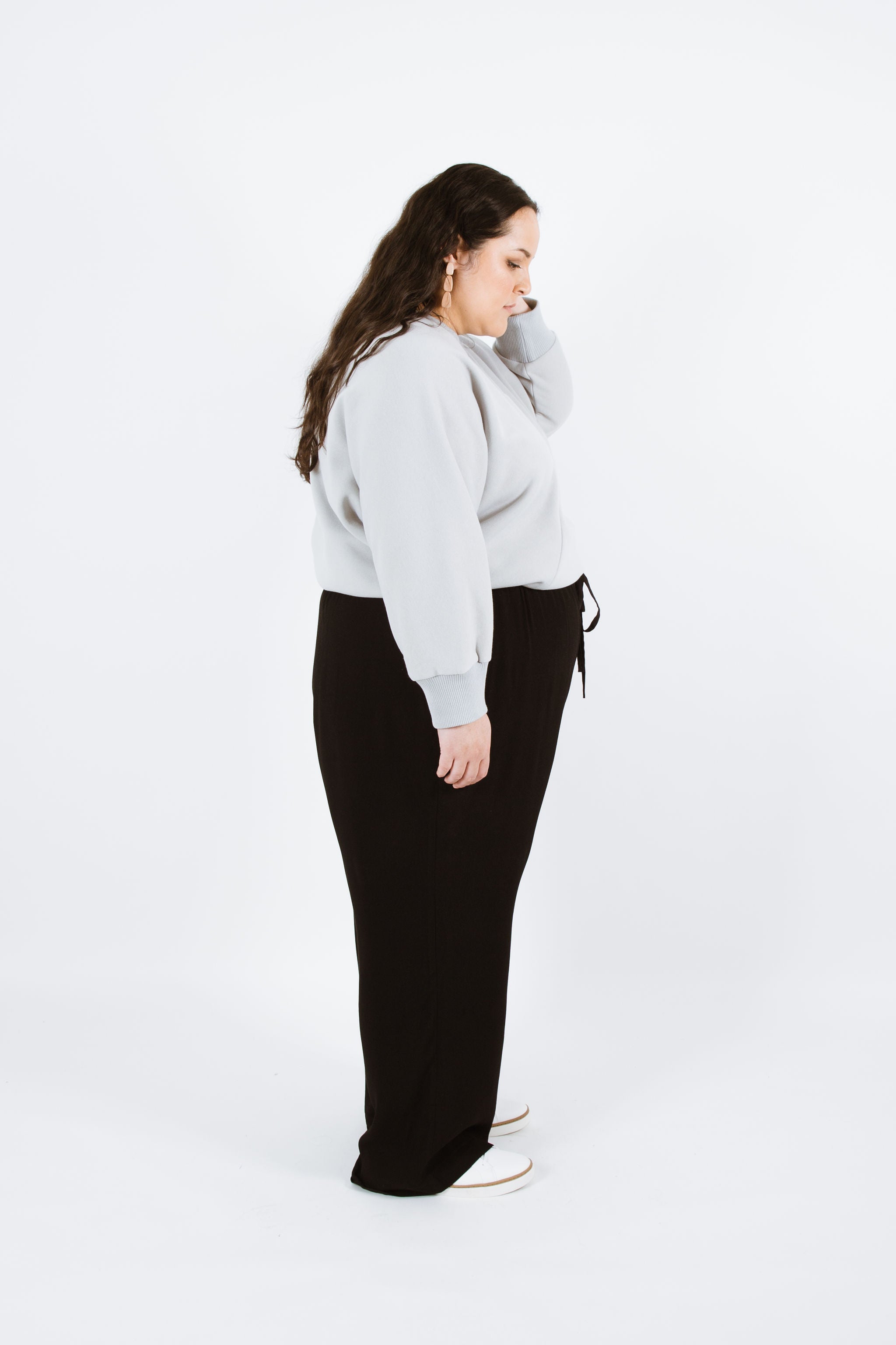Pinnacle Curve Top / Sweater